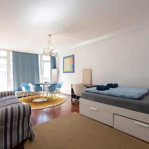 Vla - Burggasse Wien